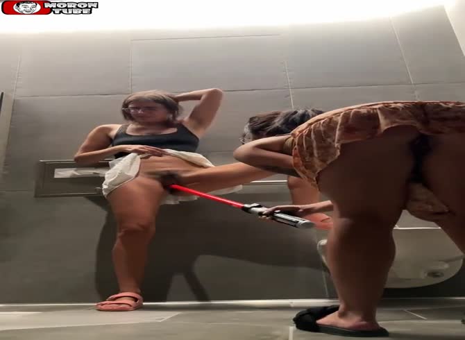 Video :They appear to have been enthused by the Star Wars movie!